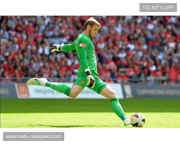 森林门将长传策动反击，直接打法代表人物